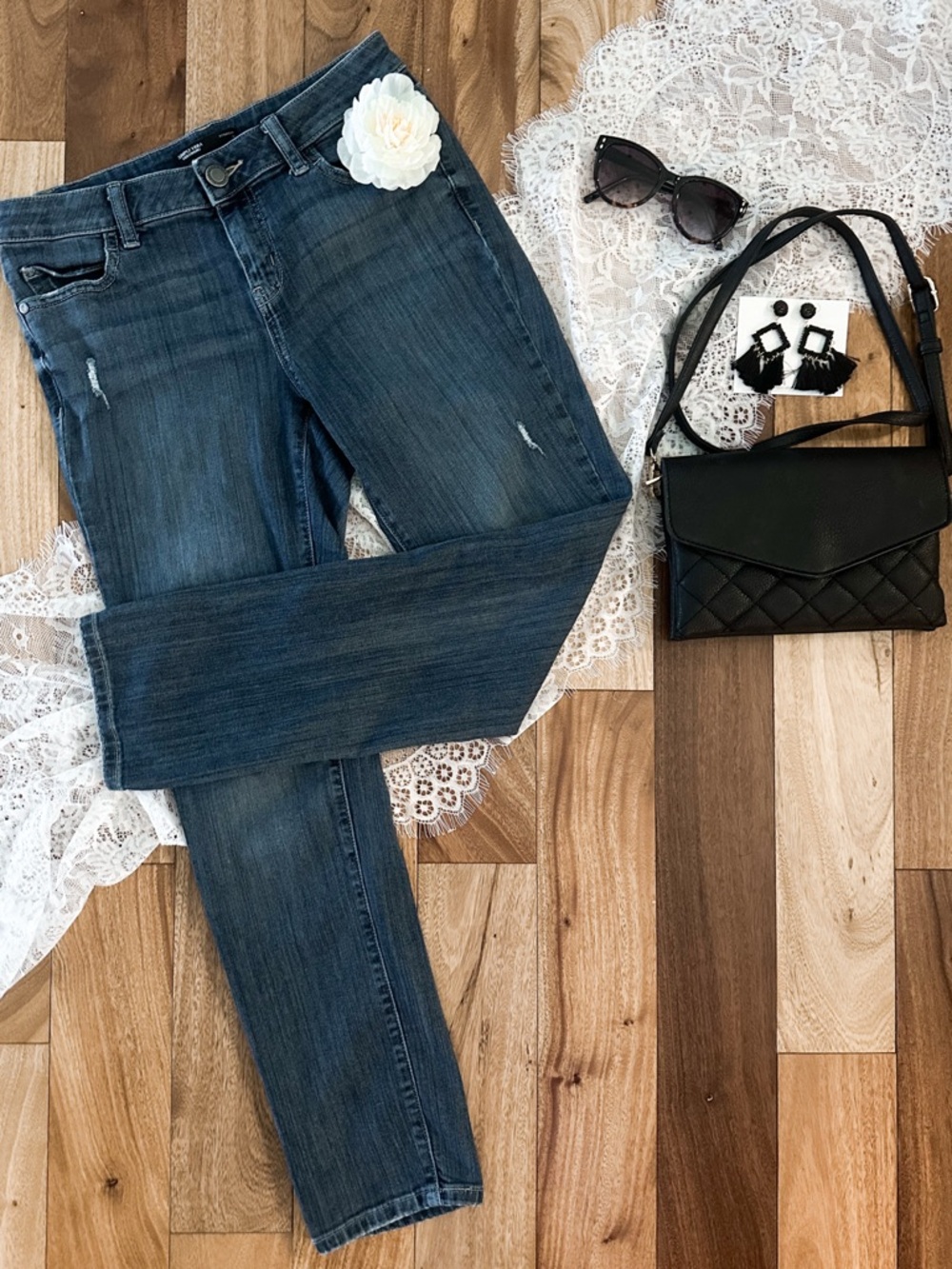 Simply Vera Vera Wang Dark Blue Skinny Jeans